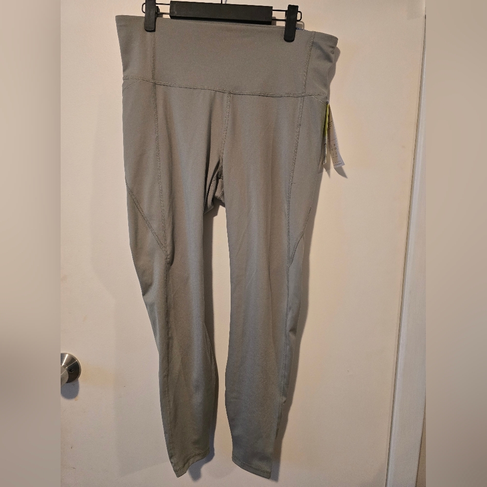 All In Motion NWT Contour Power Waist High Rise Leggings With Pockets